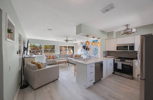 Hudson Beach Estates House | Waterfront 3/2 in Hudson, Fish from Dock!