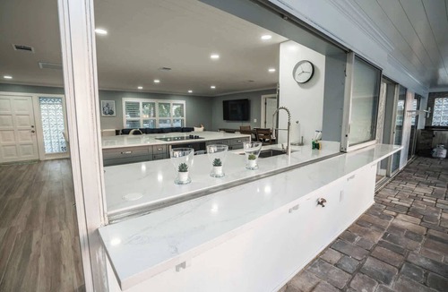 Bal Harbour House | Waterfront 3 Br~Newly Renovated~Pool~Dog Friendly
