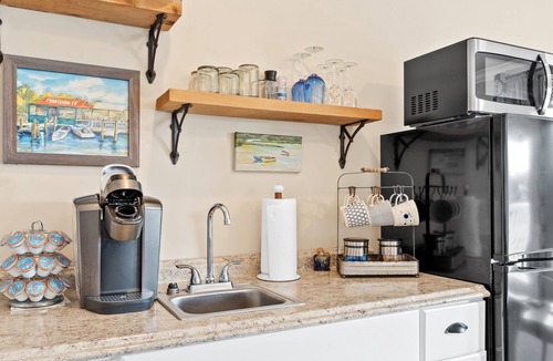 Southport Condo | Waterfront #3 King/Studio 1BR- Waterfront Downtown Southport- NO HIDDEN FEES!