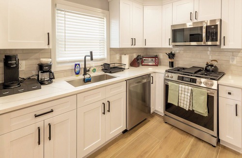 Laurence Harbor House | Waterfront 3BA/2BA, Luxury, Fios, Parking, Laundry, New Construction