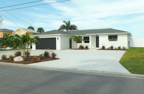 Bay Colony House | Waterfront 3BR/2BA Pool Home on Terra Ceia Bay with Dock & Stunning Sunsets