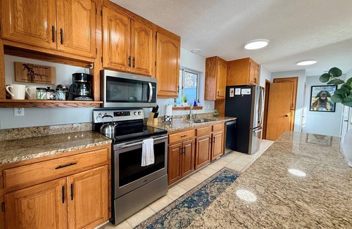 Marion House | Waterfront 3BR + Loft w/Dock on Lake of Egypt