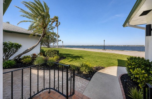 River District House | Waterfront 4 BR - Heated Pool15 min to IMG/AMI