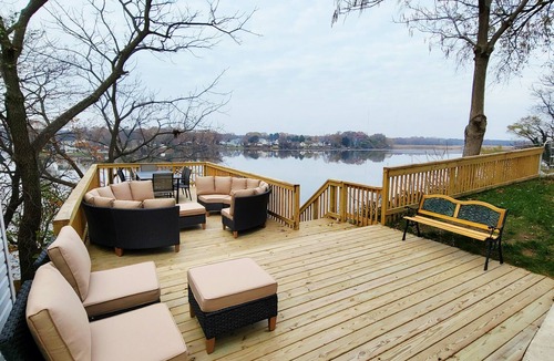 Essex Villa | Waterfront 5 bedroom Villa with Hot Tub, Theater/Gameroom & Firepit.