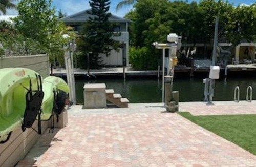 White Marlin Beach House | Waterfront 6 Bed 3 1/2 Bath with Private Pool and Rooftop Hot Tub