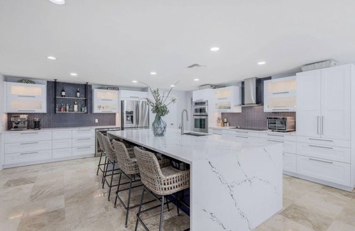 Marco Island House | Waterfront 6-bedroom Estate Home, Pool & Fitness room in fantastic Marco Island