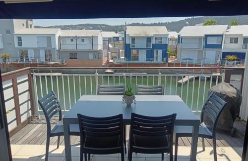 Waterfront House | Waterfront - 8 commodore life on the water 3 BR