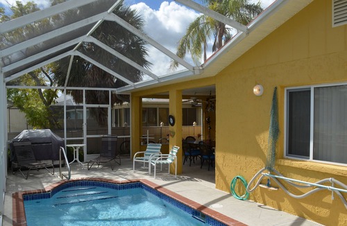 Hudson Beach Estates House | Waterfront adjacent to the Gulf of Mexico