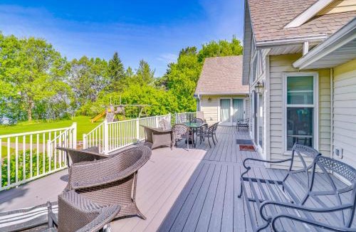 Alexandria House | Waterfront Alexandria Gem: Family & Group Friendly