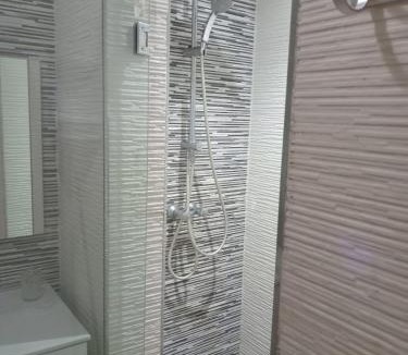 Inchaden Apartment | Waterfront apartment in Aghroud