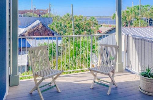 Historic Downtown Apalachicola Apartment | Waterfront apartment with lovely views in walkable location
