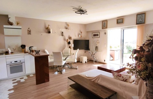 Le Trayas Apartment | WATERFRONT, APT. 55m² SEA VIEW + SOUTH TERRACE-GARDEN of 45m² + SWIMMING POOL