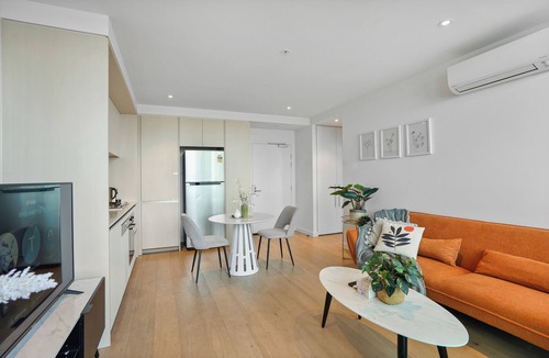 Docklands Apartment | Waterfront apt Mel's Collins Street#2