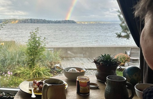 Endolyne Cottage | Waterfront Beach Cottage on Puget Sound/West Seattle