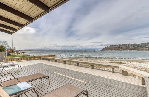 Clinton House | Waterfront beach house w/ a furnished patio & breathtaking views of the bay!