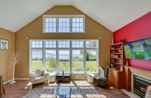 Marietta-Alderwood House | Waterfront Bellingham Bliss: Steps to Beach!