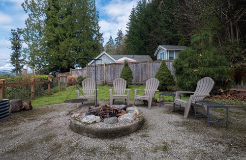 Belfair Cottage | Waterfront Bliss on Coastal Hood Canal