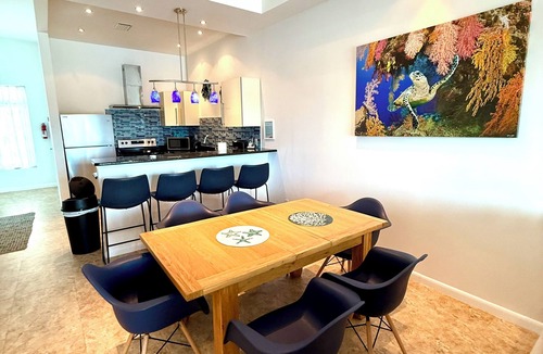 Bell Channel Bay Apartment | Waterfront Bliss Your Perfect Paradise Awaits!