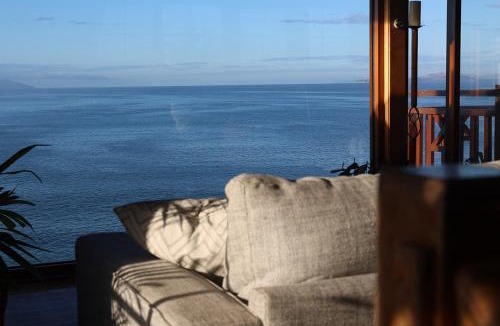 Dodges Ferry House | Waterfront - Bluff Beach House, Park Beach