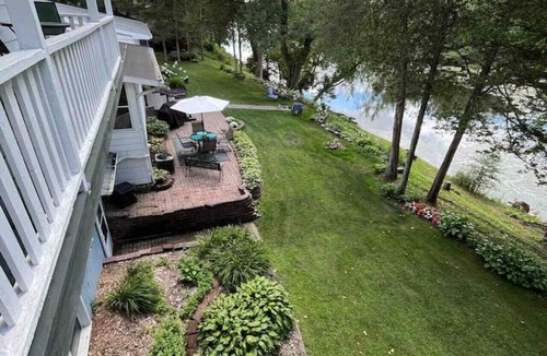 Wisconsin Dells House | Waterfront Breezeway Bay 2