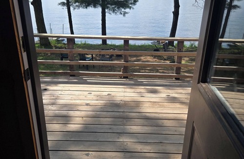 New Auburn Cabin | Waterfront cabin on Long Lake.