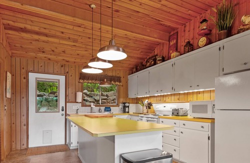 Hayden Lake House | Waterfront Cabin—Private Dock with Boat Slip, Paddle Board for Fun on the Water!