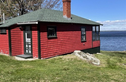 North Sebago Cabin | WATERFRONT CABIN SEBAGO LAKE