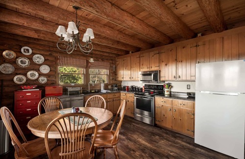 Paw Paw Cabin | Waterfront cabin w/workspace & BBQ grill