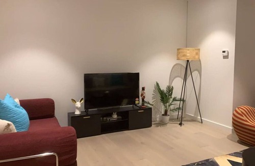 Barangaroo Apartment | Waterfront CBD luxury 3Br with Parking for 8 ppl