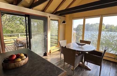 Kittery Point Cottage | Waterfront Cedar Log Cottage Nestled in Snug Harbor on Spruce Creek