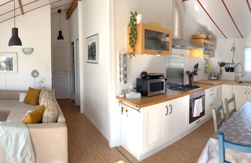 Caurel Ski Chalet | Waterfront chalet on LAC DE GUERLÉDAN - BRITTANY
