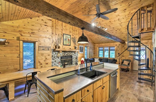 Manitowish Waters Cottage | Waterfront Cottage w/Dock on Papoose Lake!