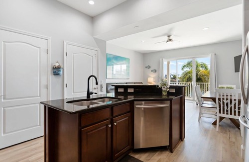 Clearwater Beach House | Waterfront Coastal Bliss at Paradise Cove w/Heated Pool! Walk to the Beach | Beach Gear Included!