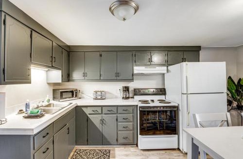 Port Huron House | Waterfront Condo 2 Mi to Historic Dtwn Port Huron!