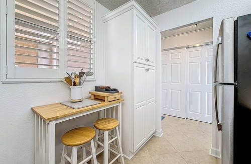 South Pasadena Condo | Waterfront condo near beaches | 55+ community