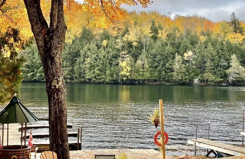 McArthurs Mills Cottage | Waterfront Cottage - Clear Lake STARLINK internet Crown Land Great Hike Fishing