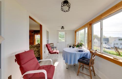 Marlboro House | Waterfront Cottage - 17 Mi to Acadia Ntnl Pk!