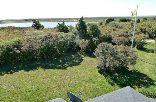 Chilmark Cottage | Waterfront cottage a short boat ride to the ocean beach