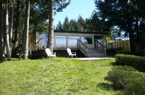 Mayne Island Cottage | Waterfront cottage close to ferry