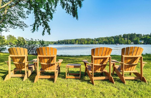 Summer Village Cottage | Waterfront Cottage in Summer Village w/Grill
