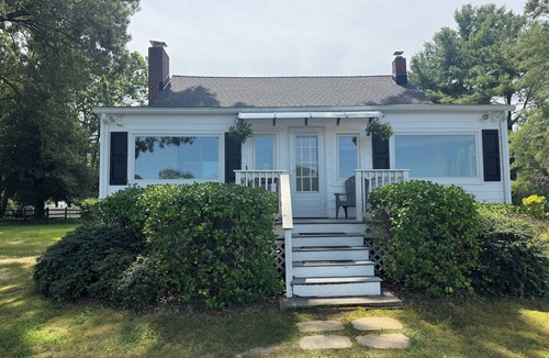 Fort Howard House | Waterfront cottage on the Chesapeake Bay