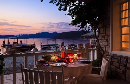 Marmaris City Center Villa | Waterfront Cottage - One Bedroom Villa, Sleeps 2