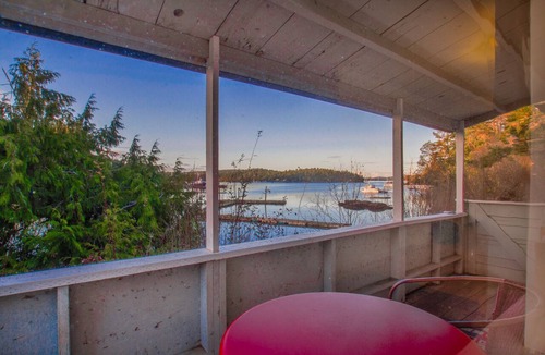 Friday Harbor Cottage | Waterfront Cottage near Friday Harbor - Best Place Cottage