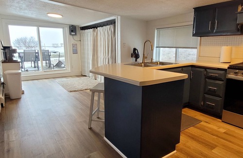 Green Bay House | Waterfront Cottage, with sand beach, near Lambeau and Door County!