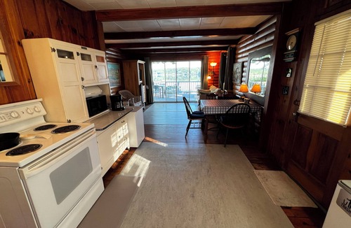 Lochmere Cottage | Waterfront Cottage with Dock!