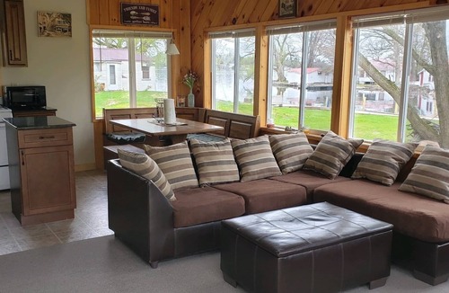 Chippewa Bay Cottage | Waterfront cottage with a beautiful view