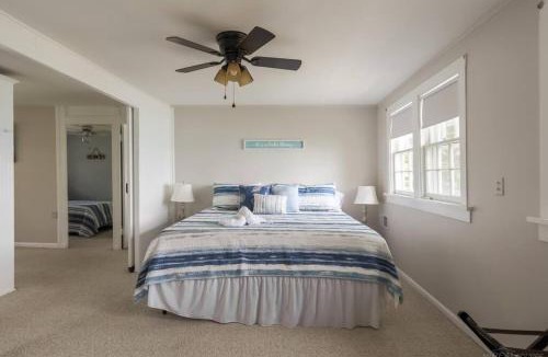 Lexington House | Waterfront Cottages in Lexington Vacation Homes