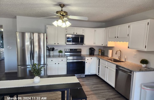 Village of Four Seasons Condo | Waterfront Cozy 3-bedroom condo in Lake Ozark with WiFi, AC, Boatslip additional
