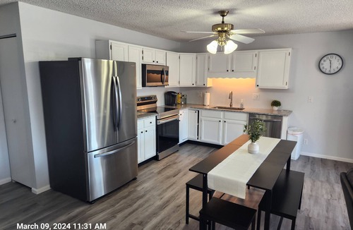 Village of Four Seasons Condo | Waterfront Cozy 3-bedroom condo in Lake Ozark with WiFi, AC, Boatslip additional