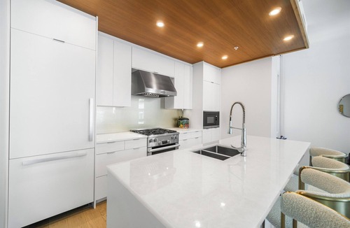 Horseshoe Bay Apartment | Waterfront Cozy 2 Bed 2 Bath Apartment